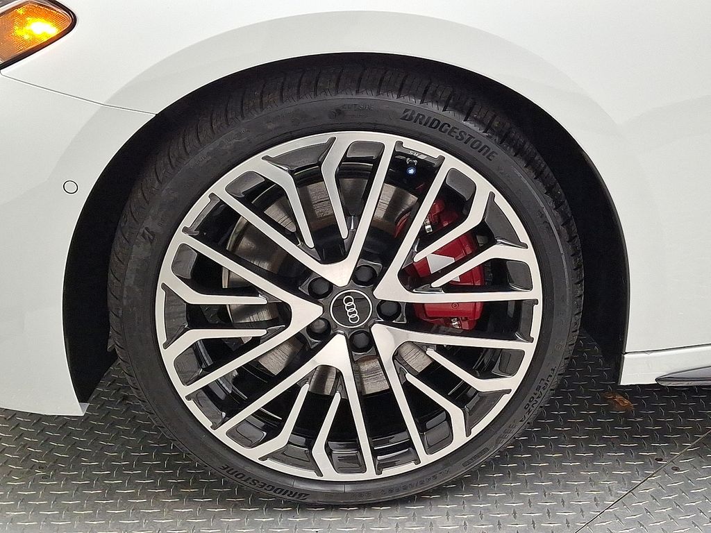 Thumbnail: 2025 Audi S5 - 5