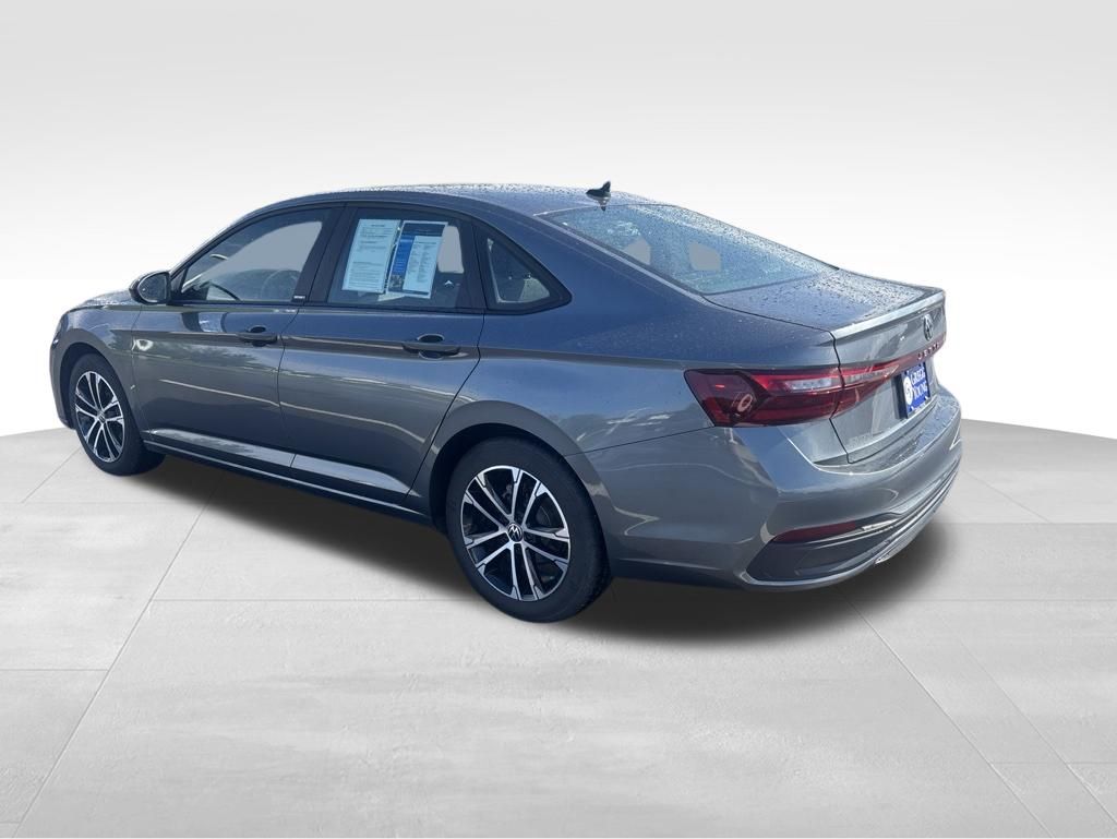 Used 2025 Volkswagen Jetta Sedan