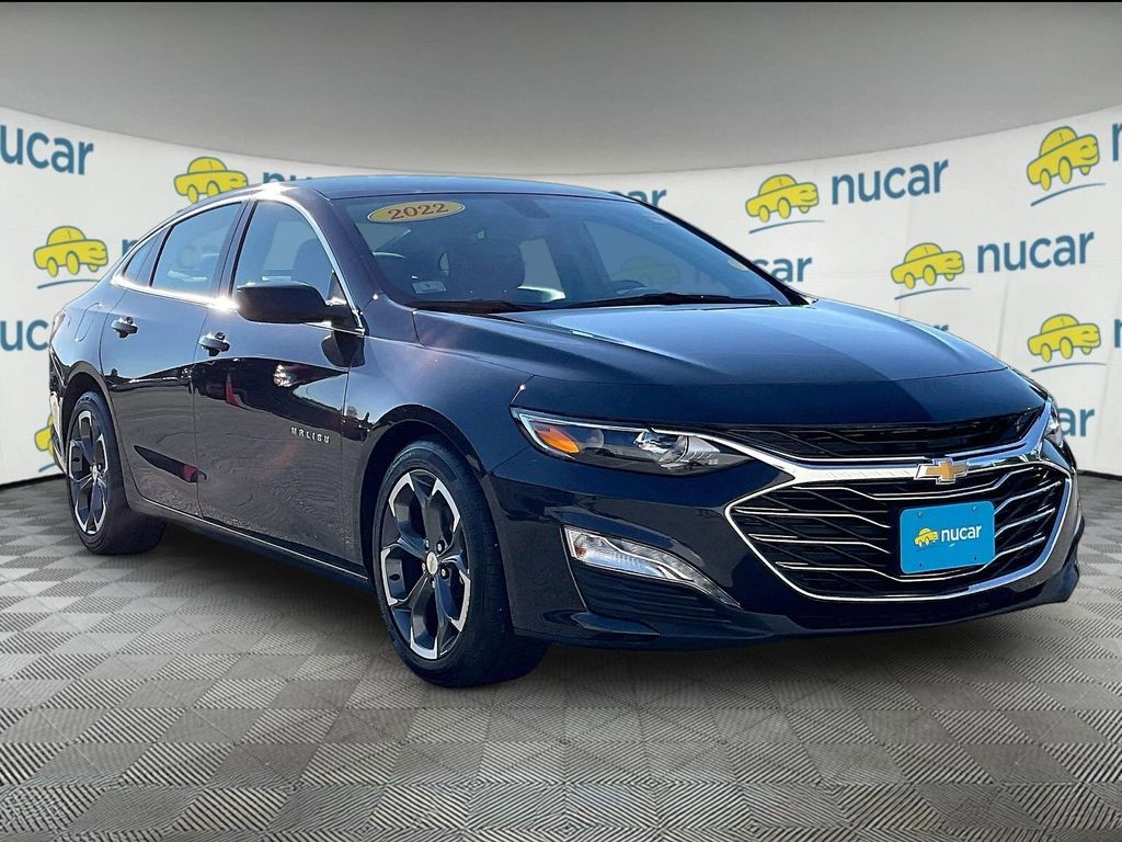2022 Chevrolet Malibu — photo 1