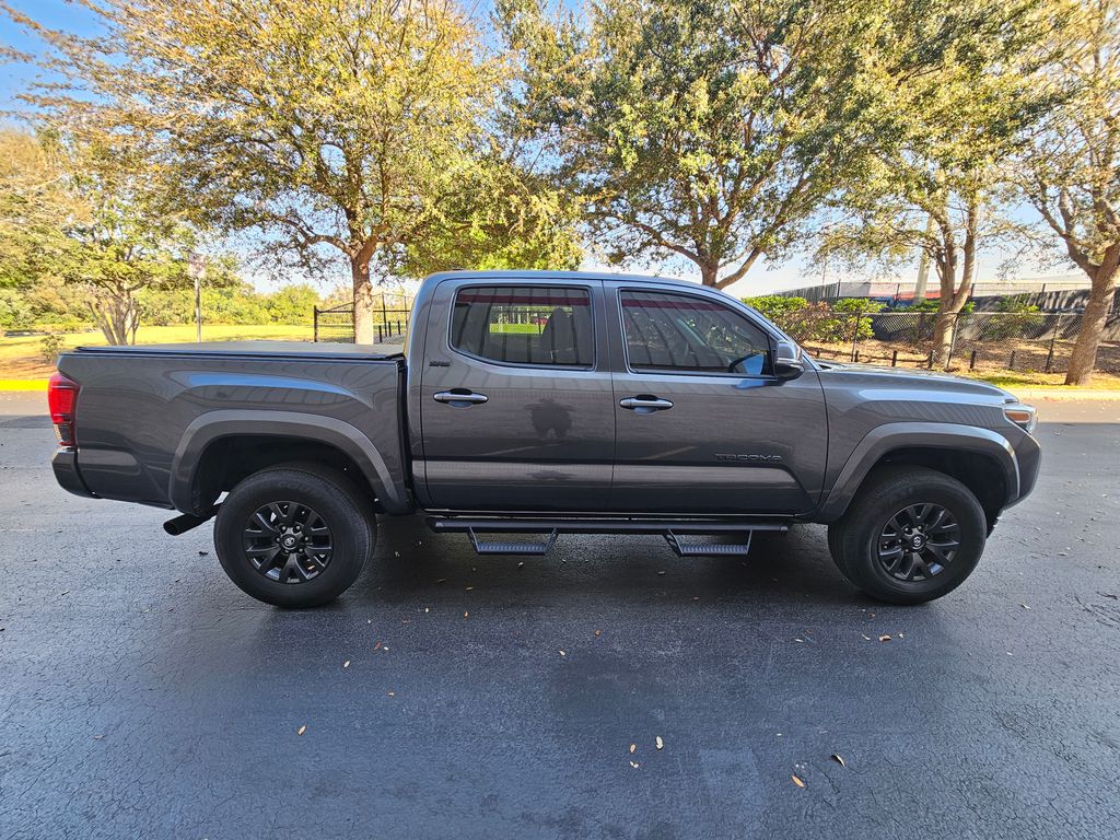 2022 Toyota Tacoma SR5 6