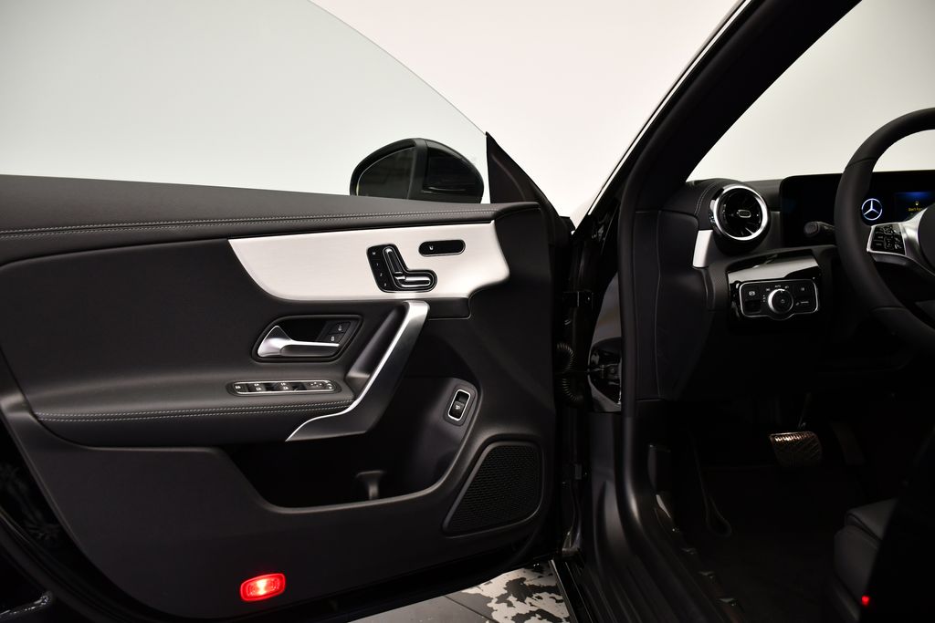 Thumbnail: 2026 Mercedes-Benz CLA - 31