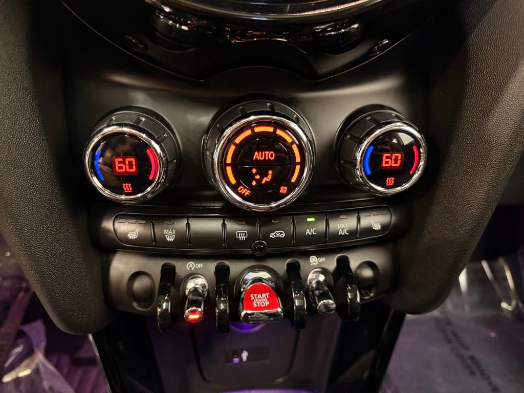 2019 MINI Cooper  19