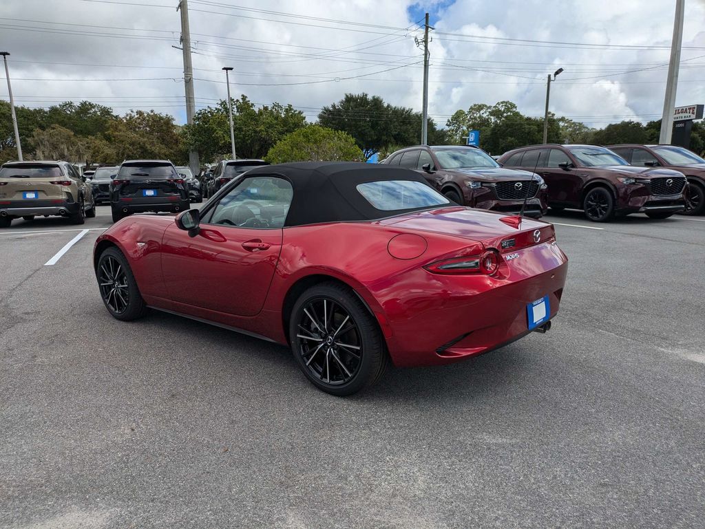 2026 Mazda MX-5 Miata Grand Touring