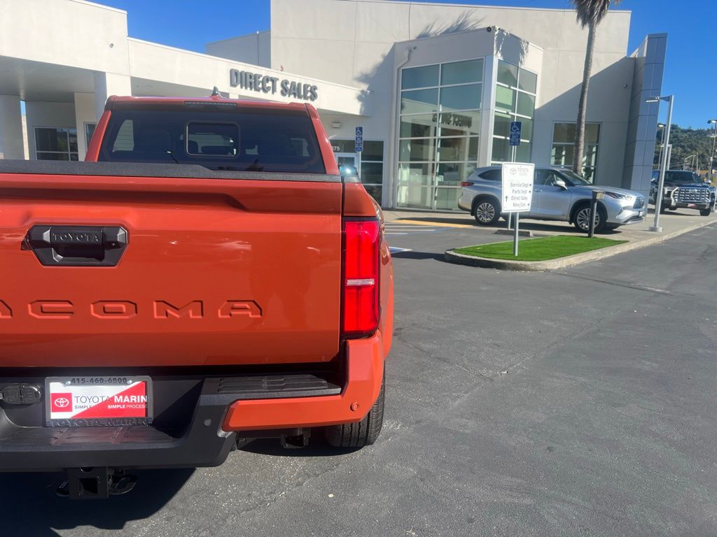 2025 Toyota Tacoma TRD Sport Double Cab photo 8