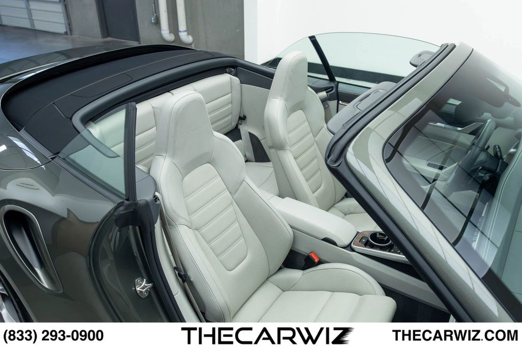 2023 Porsche 911
