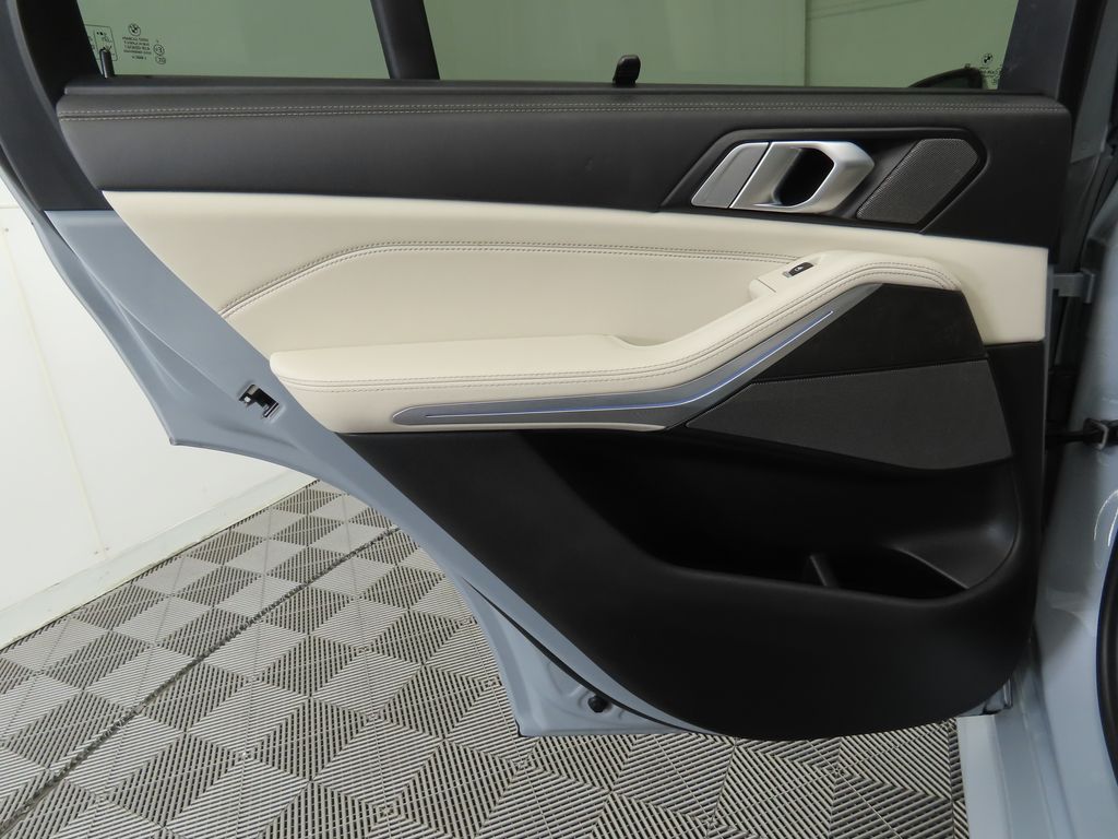 Thumbnail: 2024 BMW X5 - 27