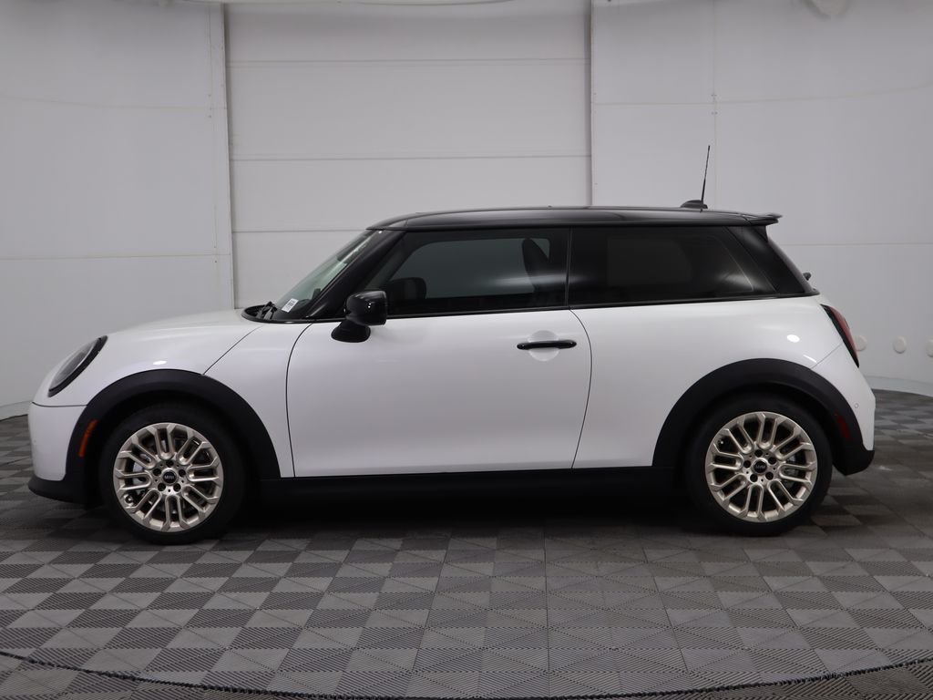 2025 MINI Cooper S 8