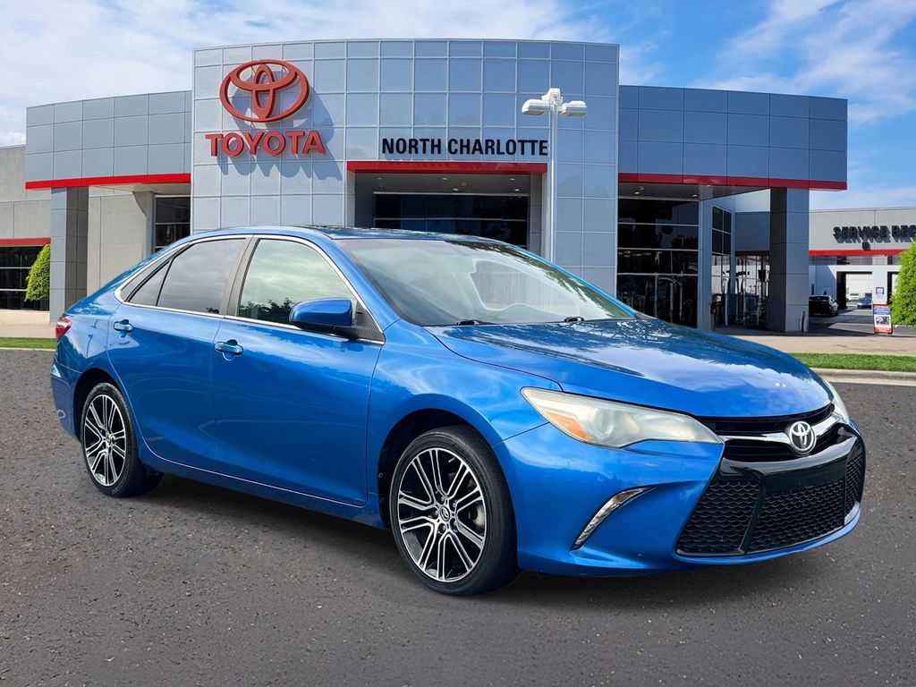Blue Streak Metallic 2016 Toyota Camry Sedan Front-Wheel Drive 6-Speed Automatic