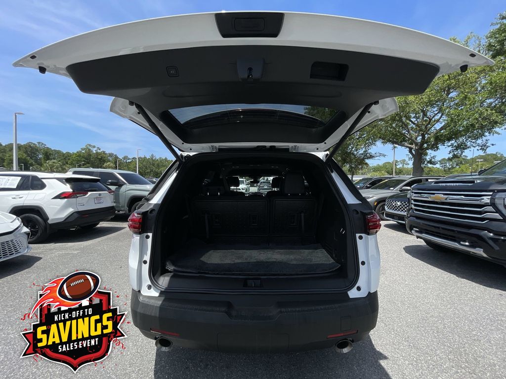 Used 2023 Chevrolet Traverse SUV