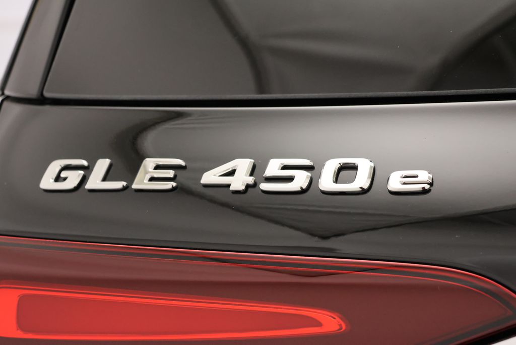 Thumbnail: 2026 Mercedes-Benz GLE - 9