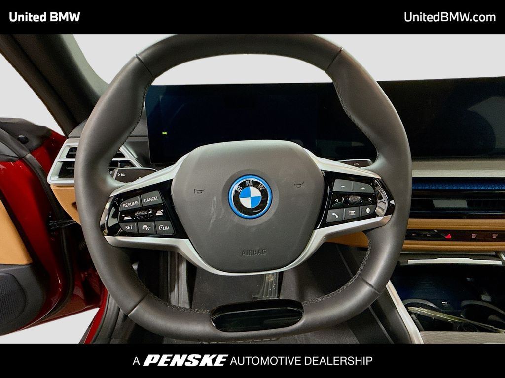 Thumbnail: 2025 BMW i4 - 6
