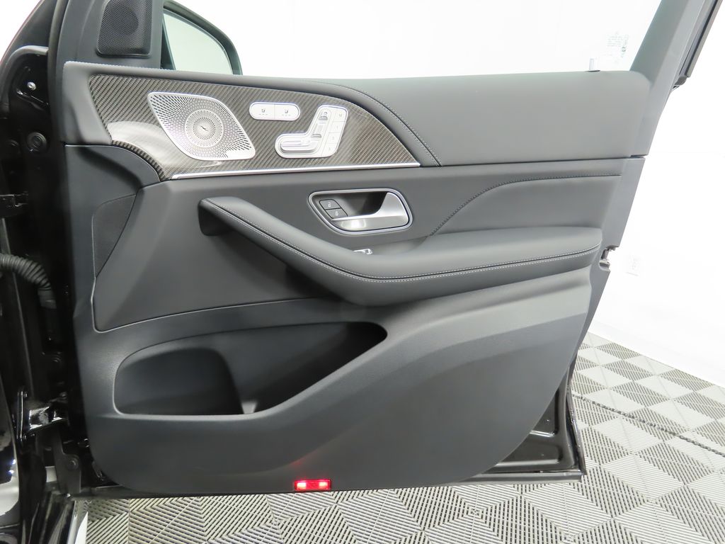 2025 Mercedes-Benz GLE 63 AMG 27