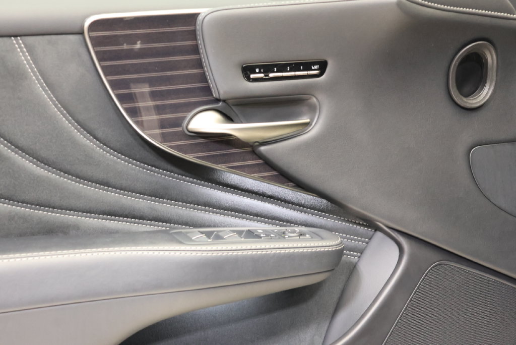 Thumbnail: 2019 Lexus LS - 27
