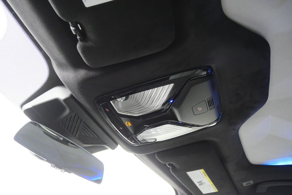 Thumbnail: 2026 BMW XM - 23