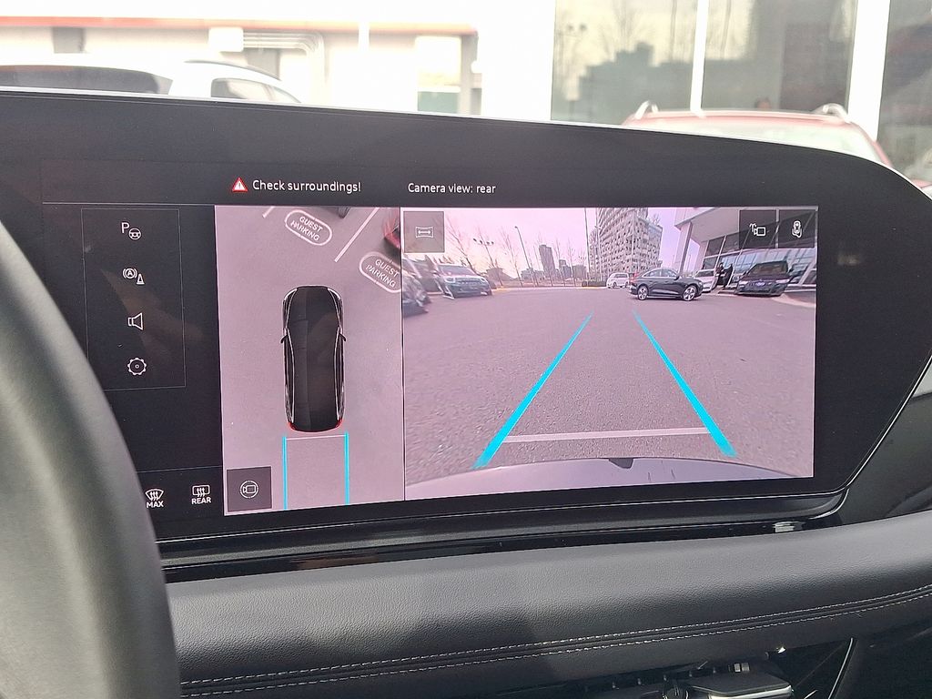 Thumbnail: 2025 Audi e-tron S - 17