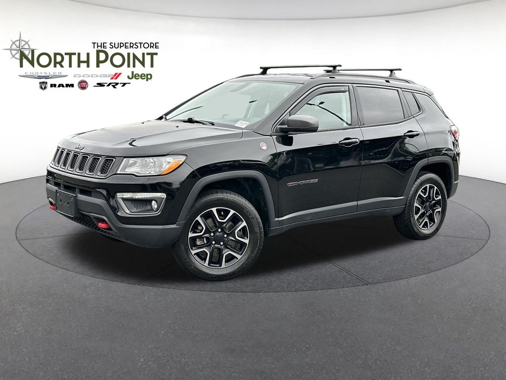 Diamond Black Crystal Pearlcoat 2019 Jeep Compass SUV / Crossover Four-Wheel Drive 9-Speed Automatic