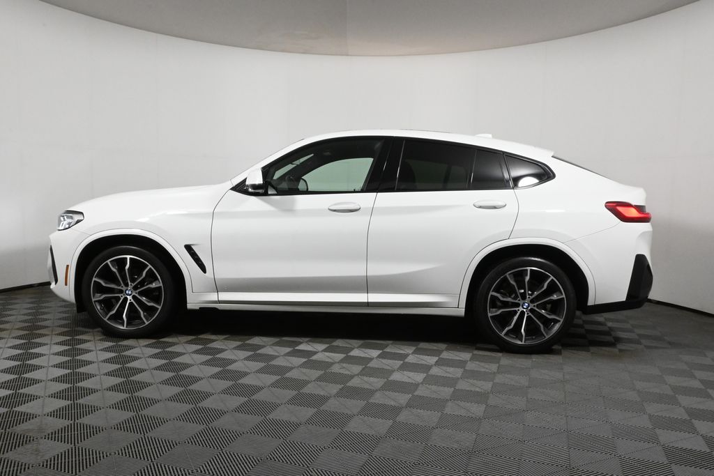Thumbnail: 2022 BMW X4 - 2