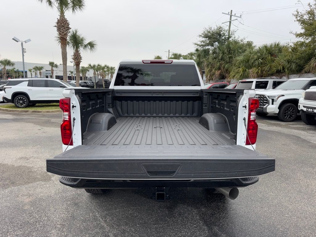 2025 Chevrolet Silverado 2500HD Custom 12