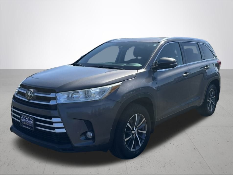 2018 Toyota Highlander 