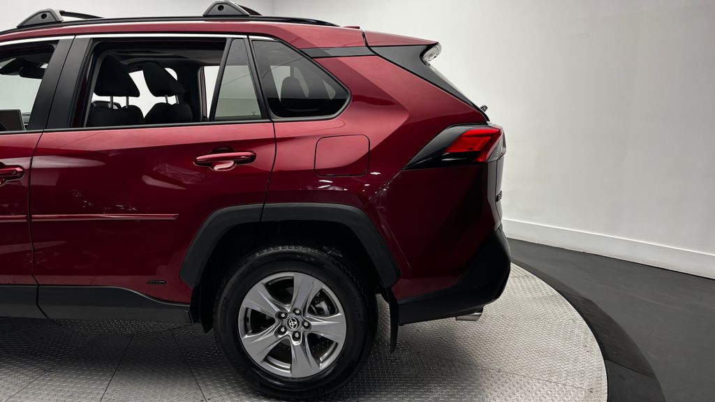 Thumbnail: 2024 Toyota RAV4 - 8