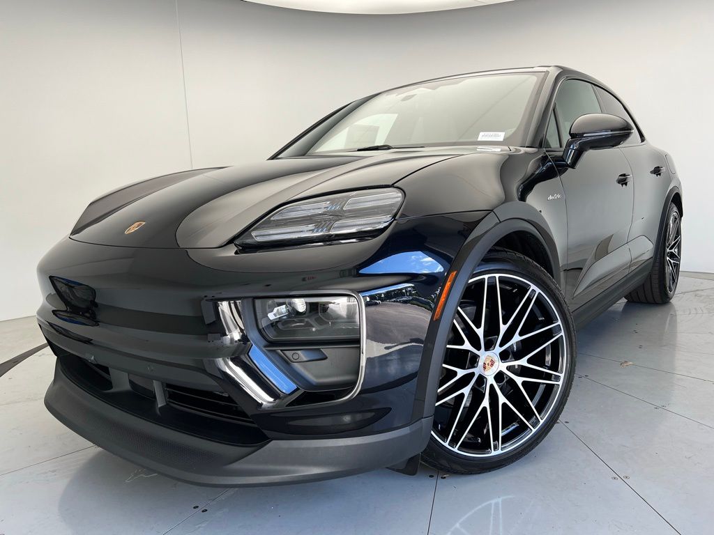 Thumbnail: 2025 Porsche Macan - 1