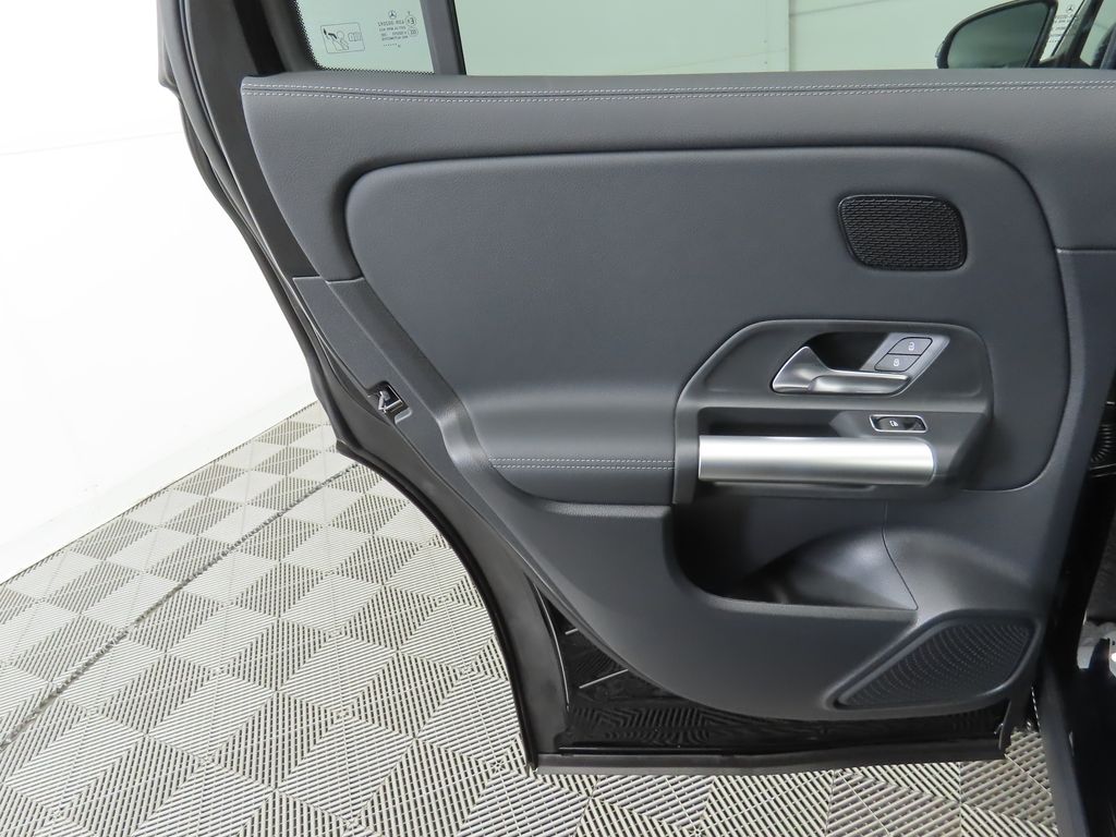 Thumbnail: 2025 Mercedes-Benz GLA - 26