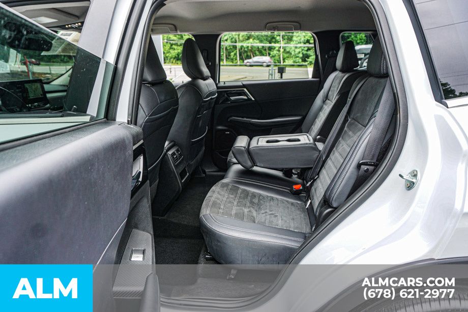 2025 Mitsubishi Outlander SE - Photo 21