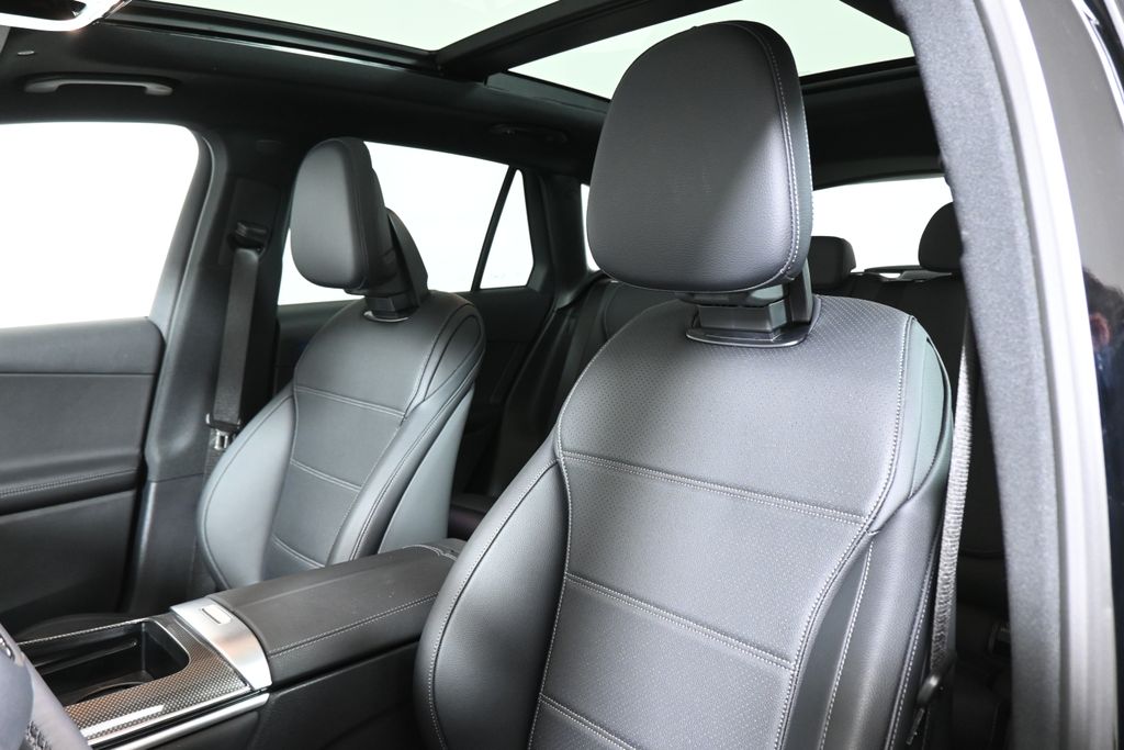 Thumbnail: 2026 Mercedes-Benz GLC - 16