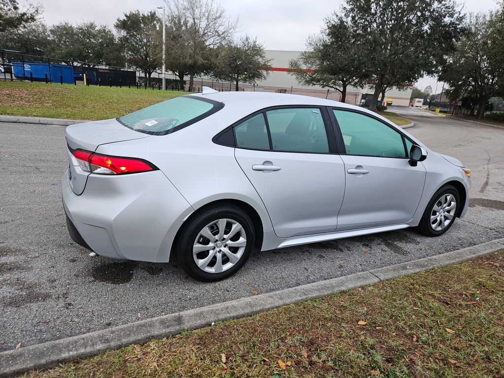 2024 Toyota Corolla LE 5