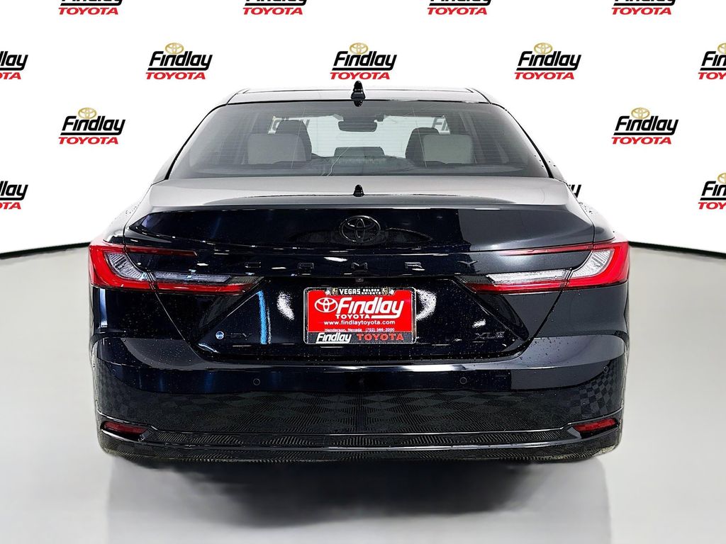 2026 Toyota Camry XLE - Photo 6
