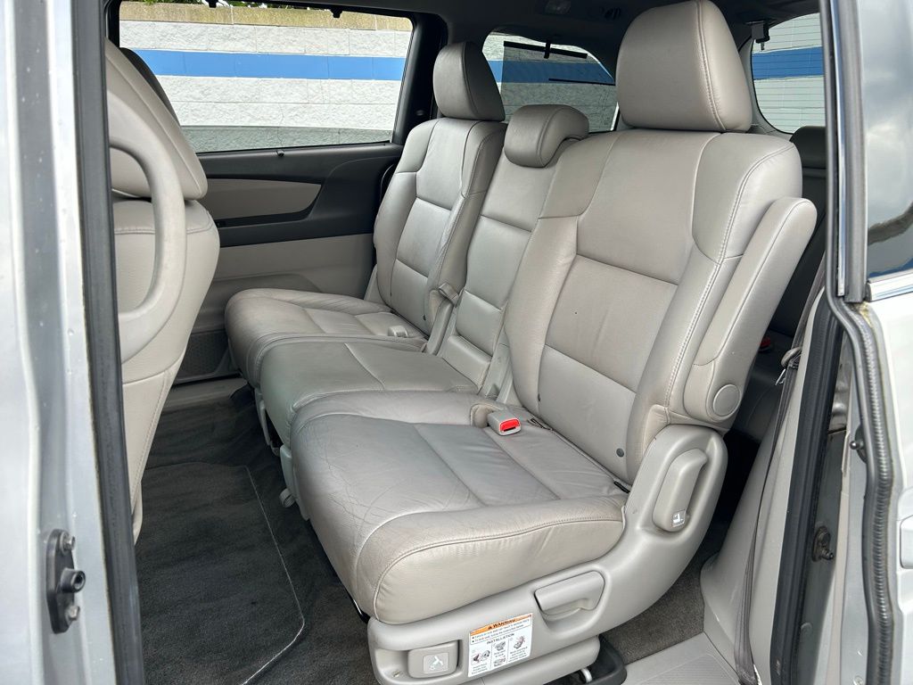 Thumbnail: 2012 Honda Odyssey - 20