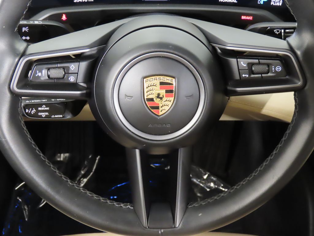 Thumbnail: 2021 Porsche Taycan - 18