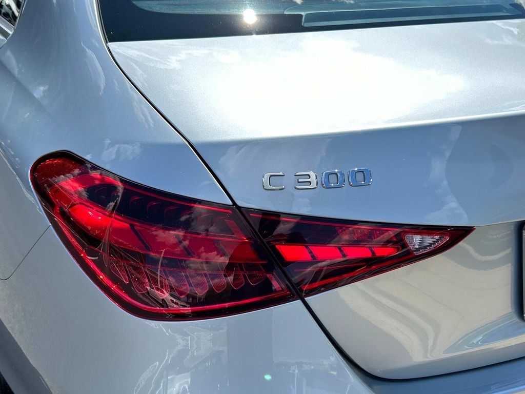 Thumbnail: 2024 Mercedes-Benz C-Class - 10