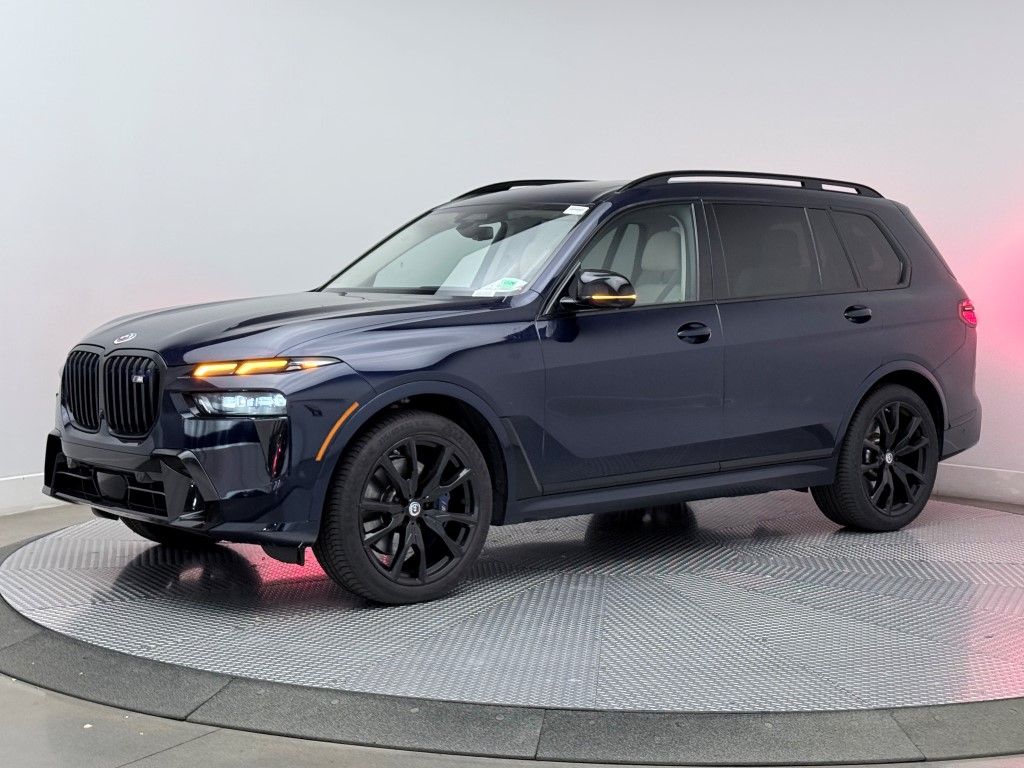 Thumbnail: 2023 BMW X7 - 7