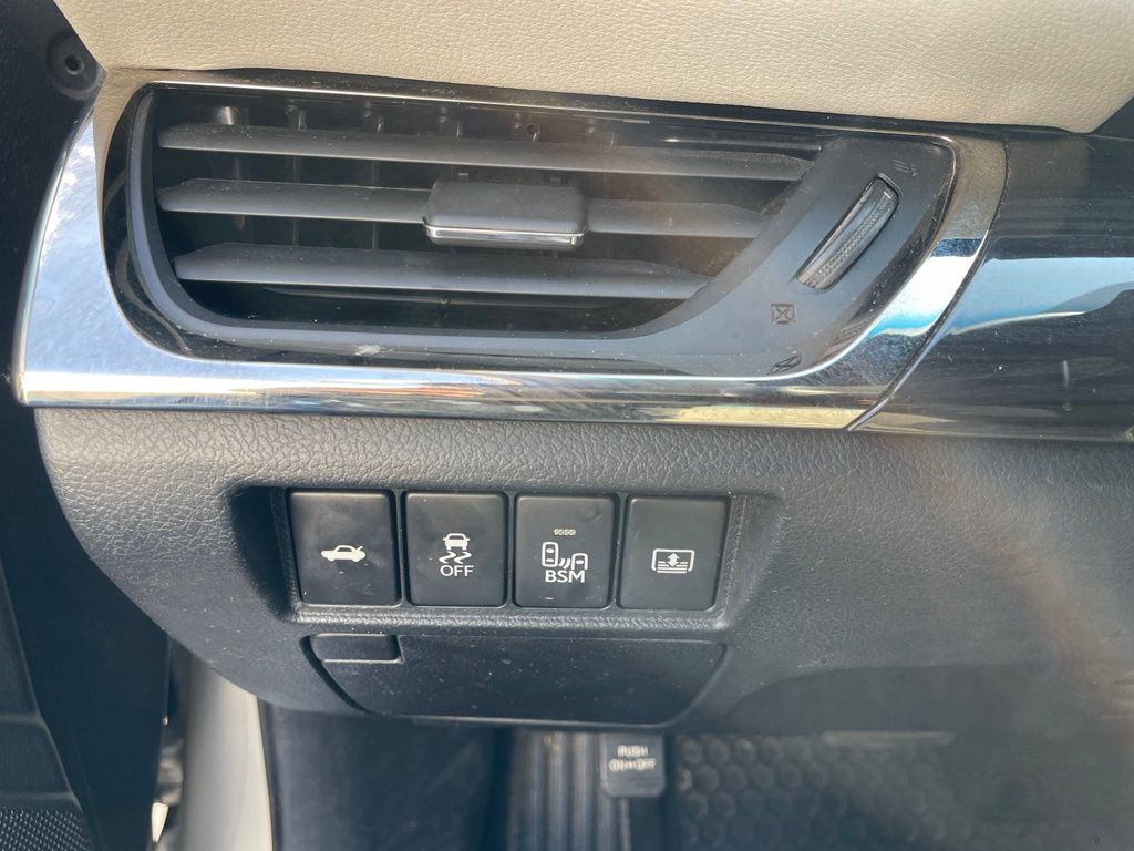 Used Car 2013 Toyota Avalon  Limited For Sale Under $15,000 In Georgetown, Texas