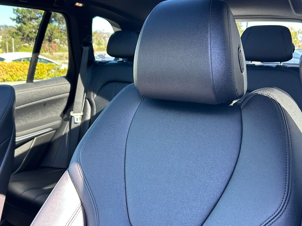 Thumbnail: 2022 BMW X5 - 14