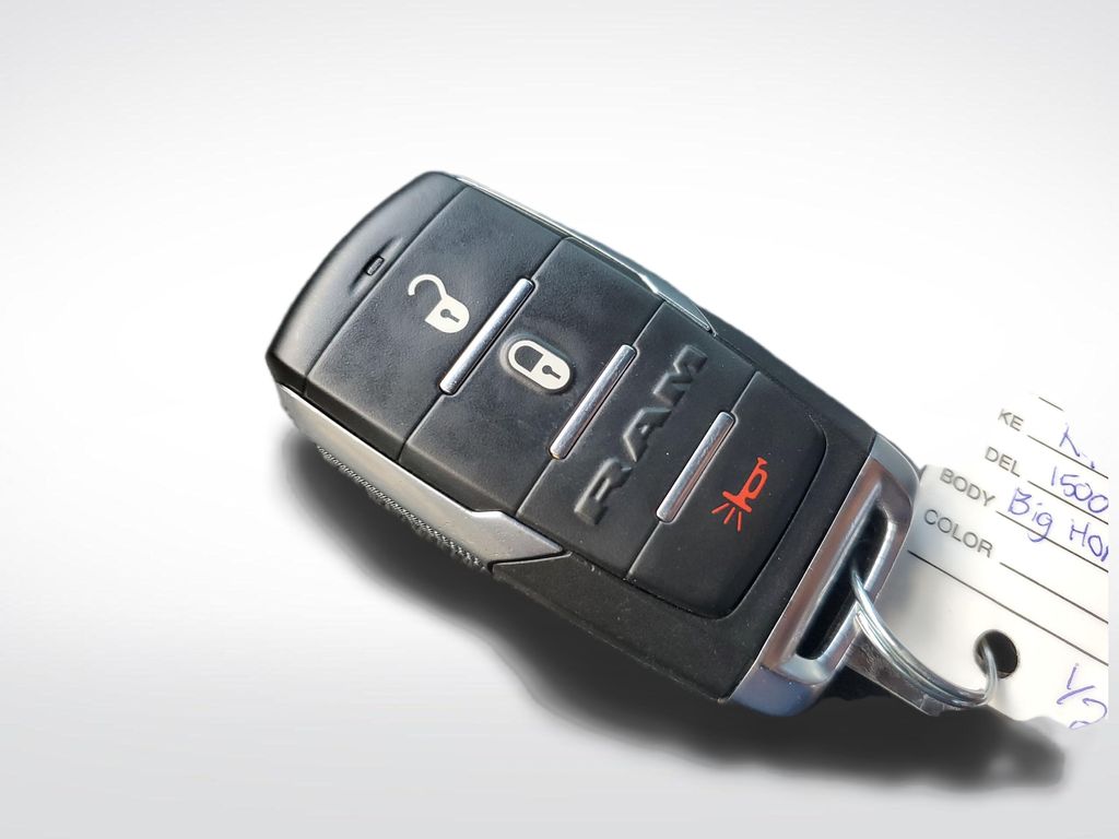 Billet Silver Metallic Clearcoat 2022 RAM 1500 Big Horn Crew Cab RWD Pickup Truck 4X2 8-Speed Automatic