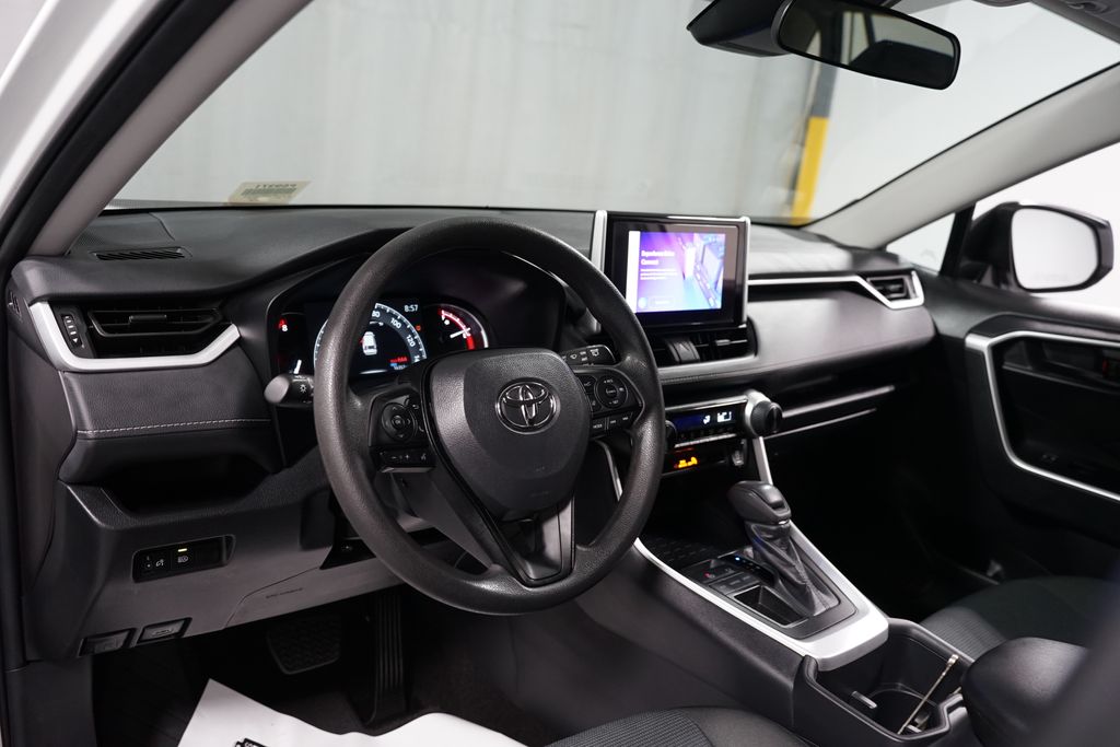 Thumbnail: 2025 Toyota RAV4 - 11