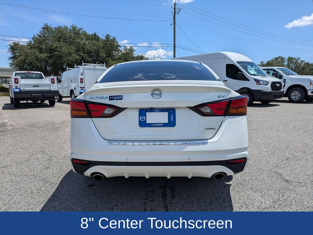 View vehicle photo 5