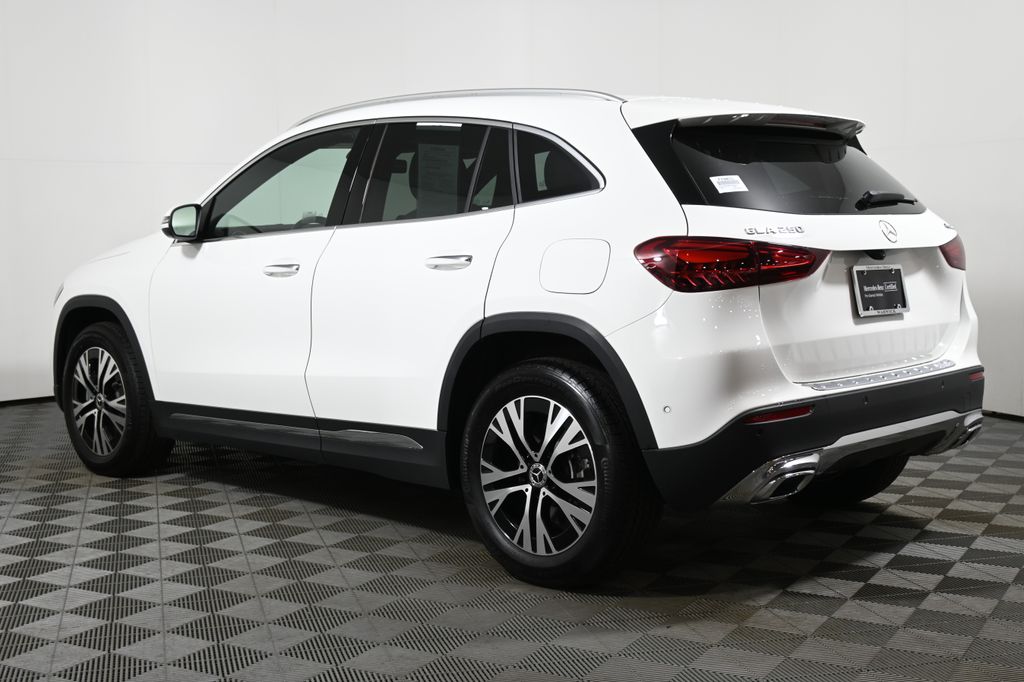 Thumbnail: 2025 Mercedes-Benz GLA - 5