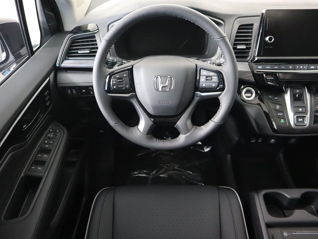 Thumbnail: 2026 Honda Odyssey - 10