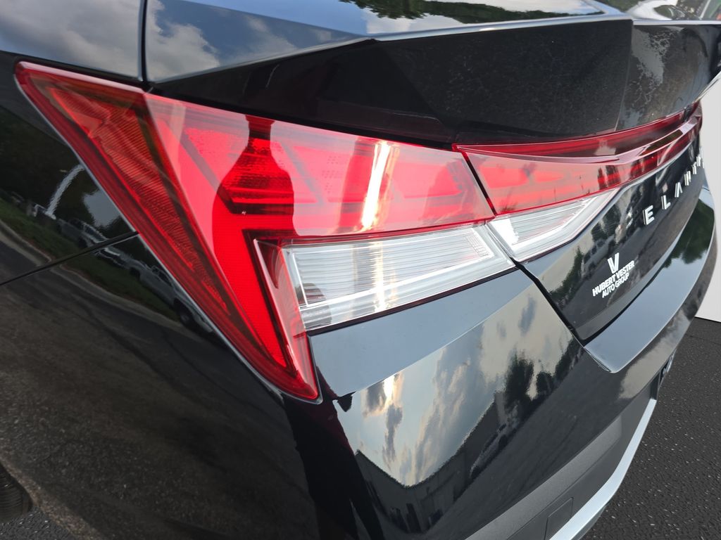 Used 2026 Hyundai Elantra Hybrid Sedan