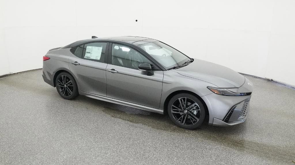 Thumbnail: 2025 Toyota Camry - 14