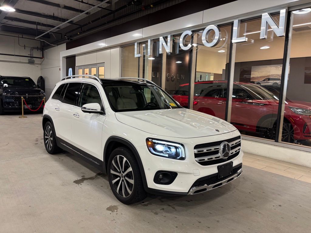 White 2020 Mercedes-Benz GLB SUV / Crossover All-Wheel Drive 8-Speed Automatic