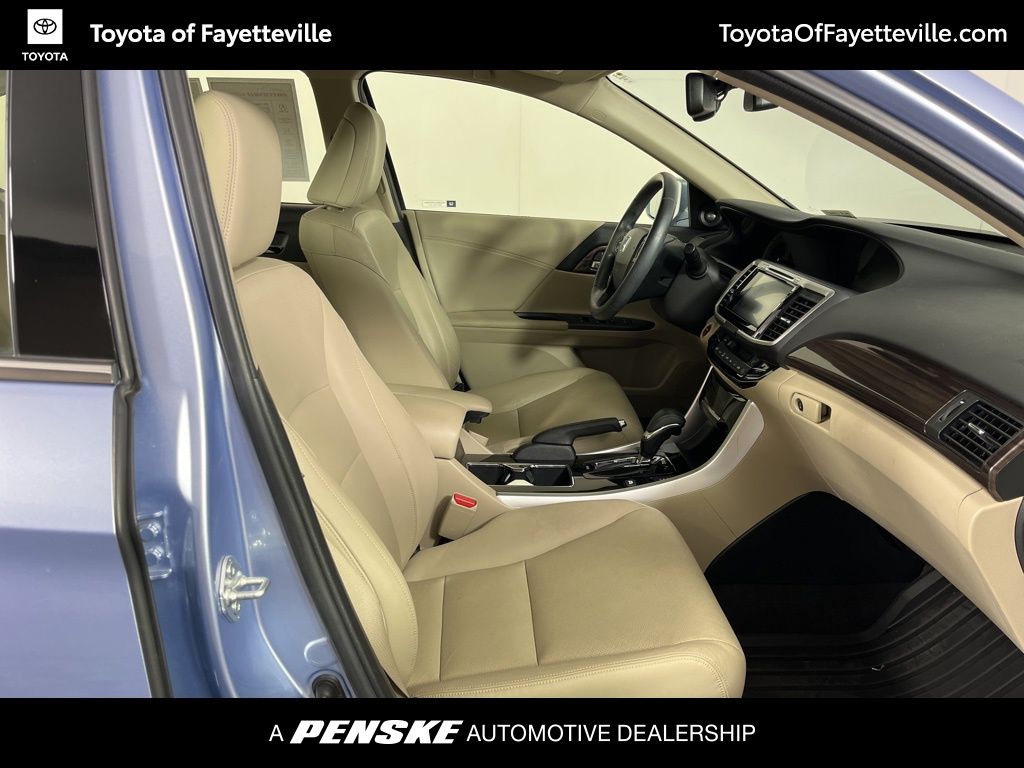 Thumbnail: 2017 Honda Accord - 8