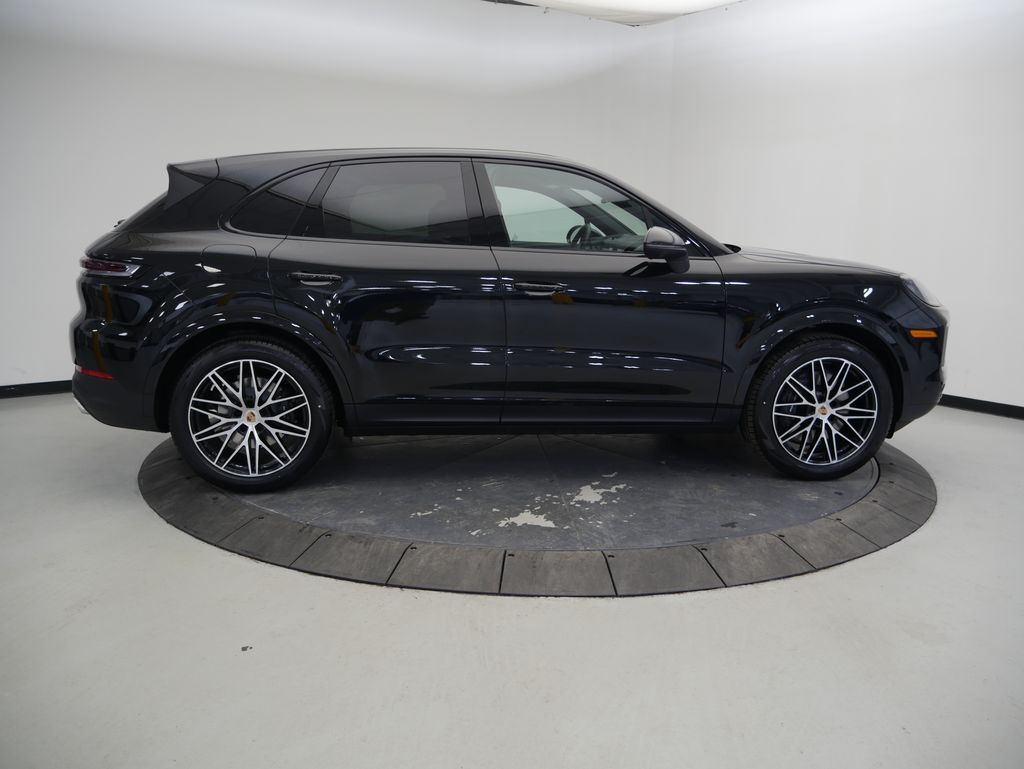 Thumbnail: 2026 Porsche Cayenne - 8