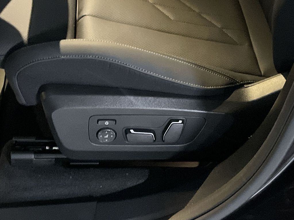 Thumbnail: 2026 BMW X3 - 12