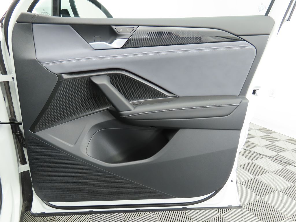 Thumbnail: 2026 Volkswagen Tiguan - 25