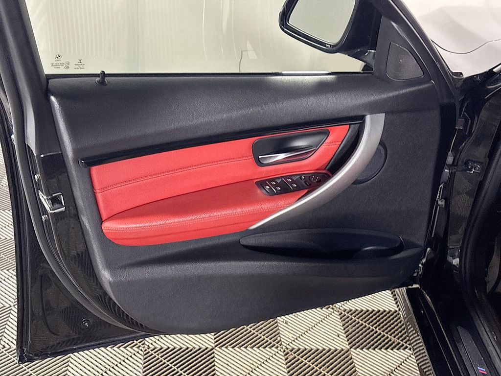 2016 BMW 3 Series 328i