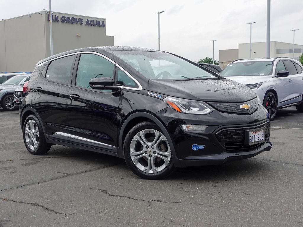 Used 2020 Black Chevrolet LT image 4